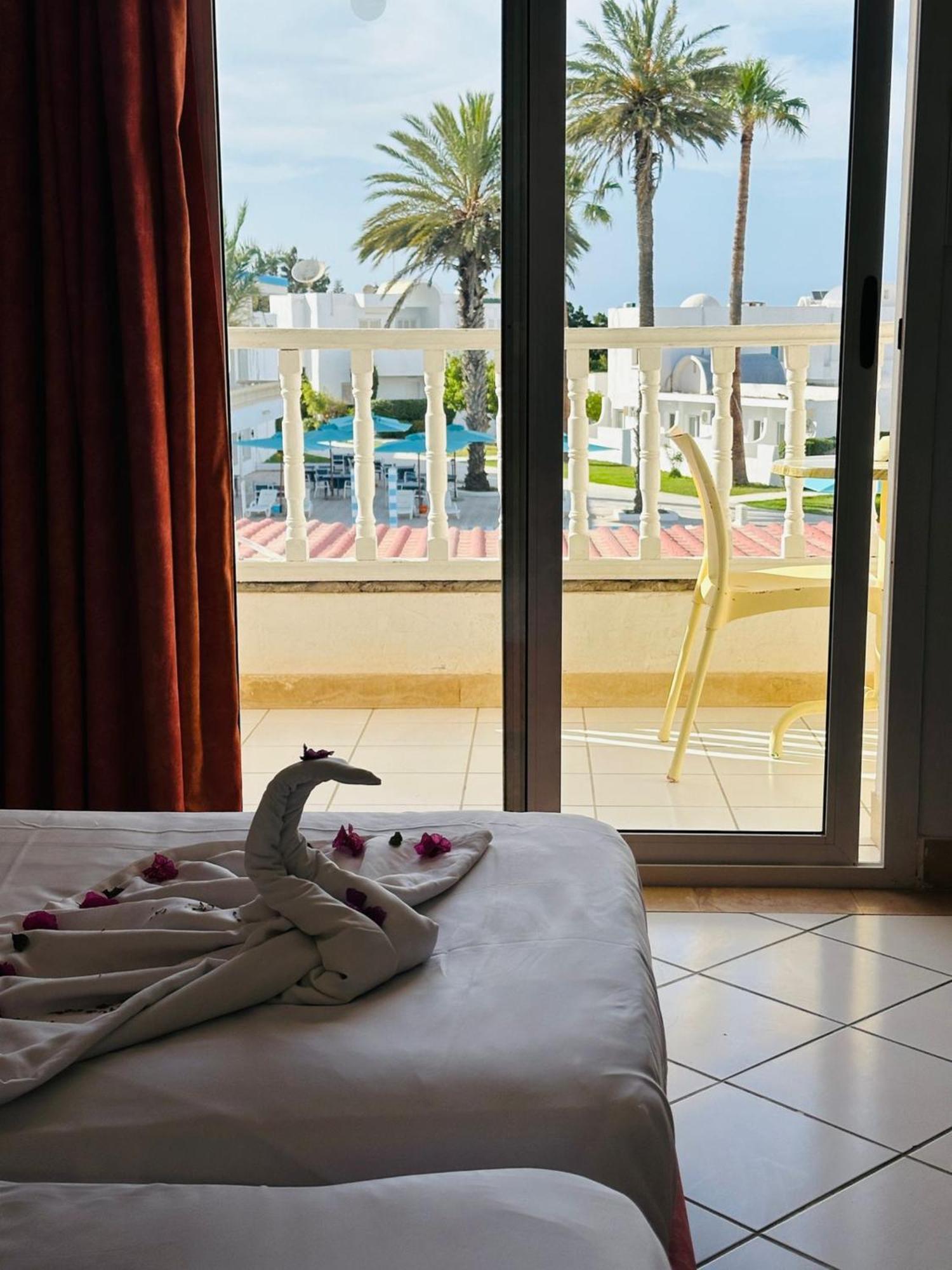 Hotel Best Beach- Family Only Chott Meriem ภายนอก รูปภาพ