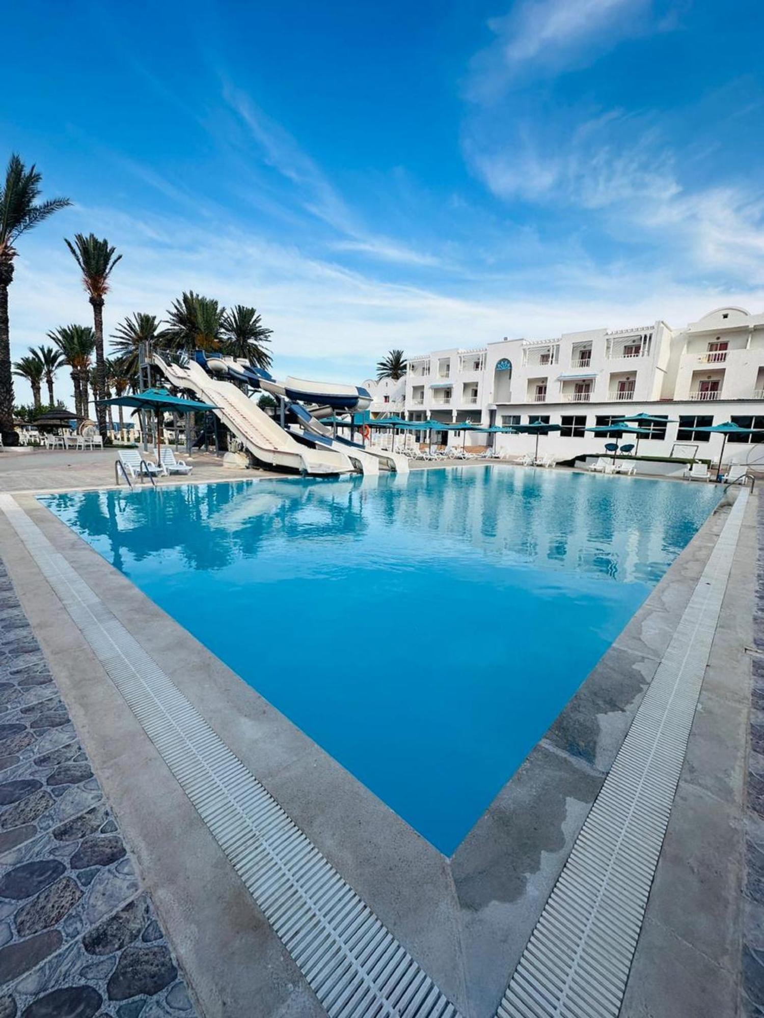 Hotel Best Beach- Family Only Chott Meriem ภายนอก รูปภาพ