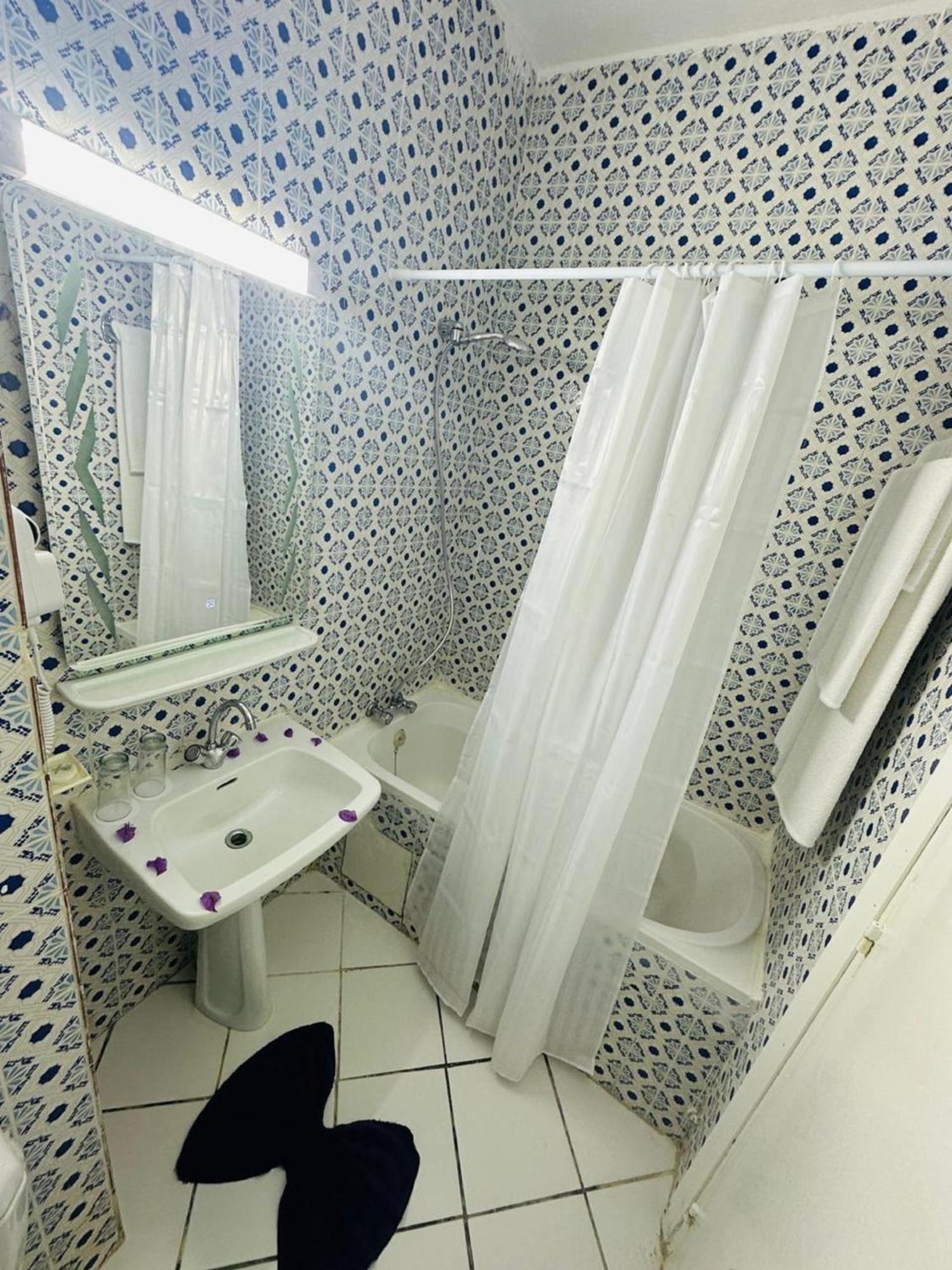 Hotel Best Beach- Family Only Chott Meriem ภายนอก รูปภาพ
